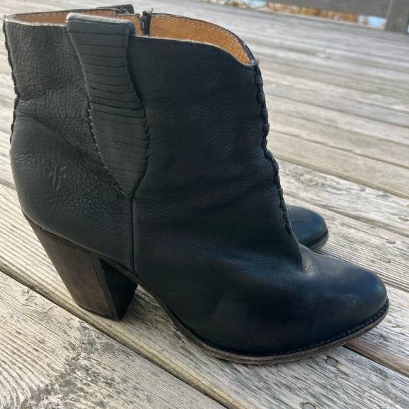 Frye Shoes - black frye ilana whipstitch short ankle boot
